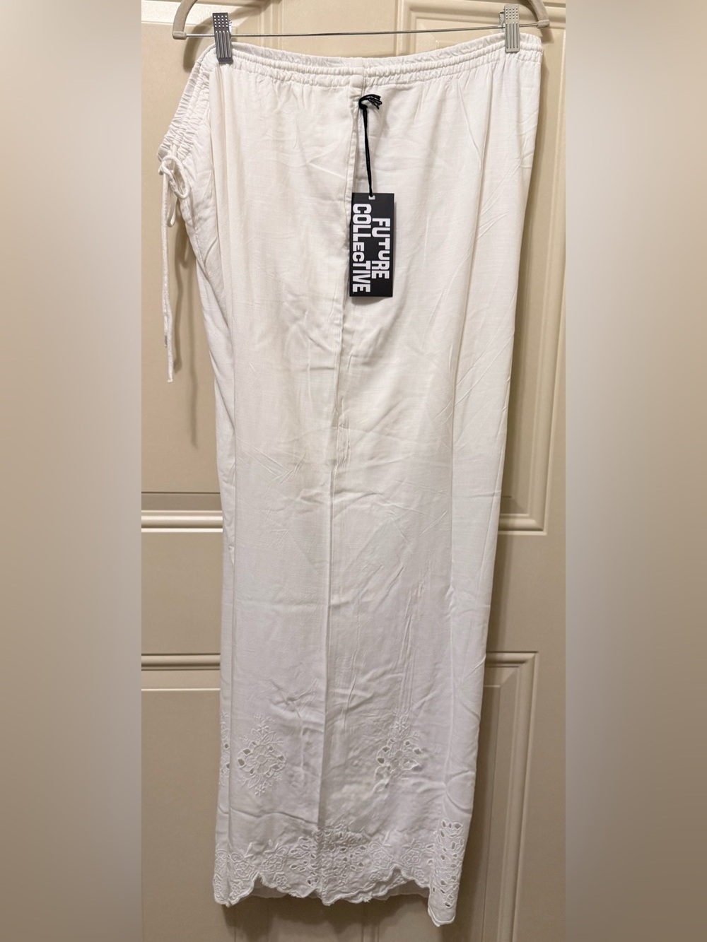Future Collective Pull On Drawstring Pants with Partial Lining and Eyelet Sz 2X